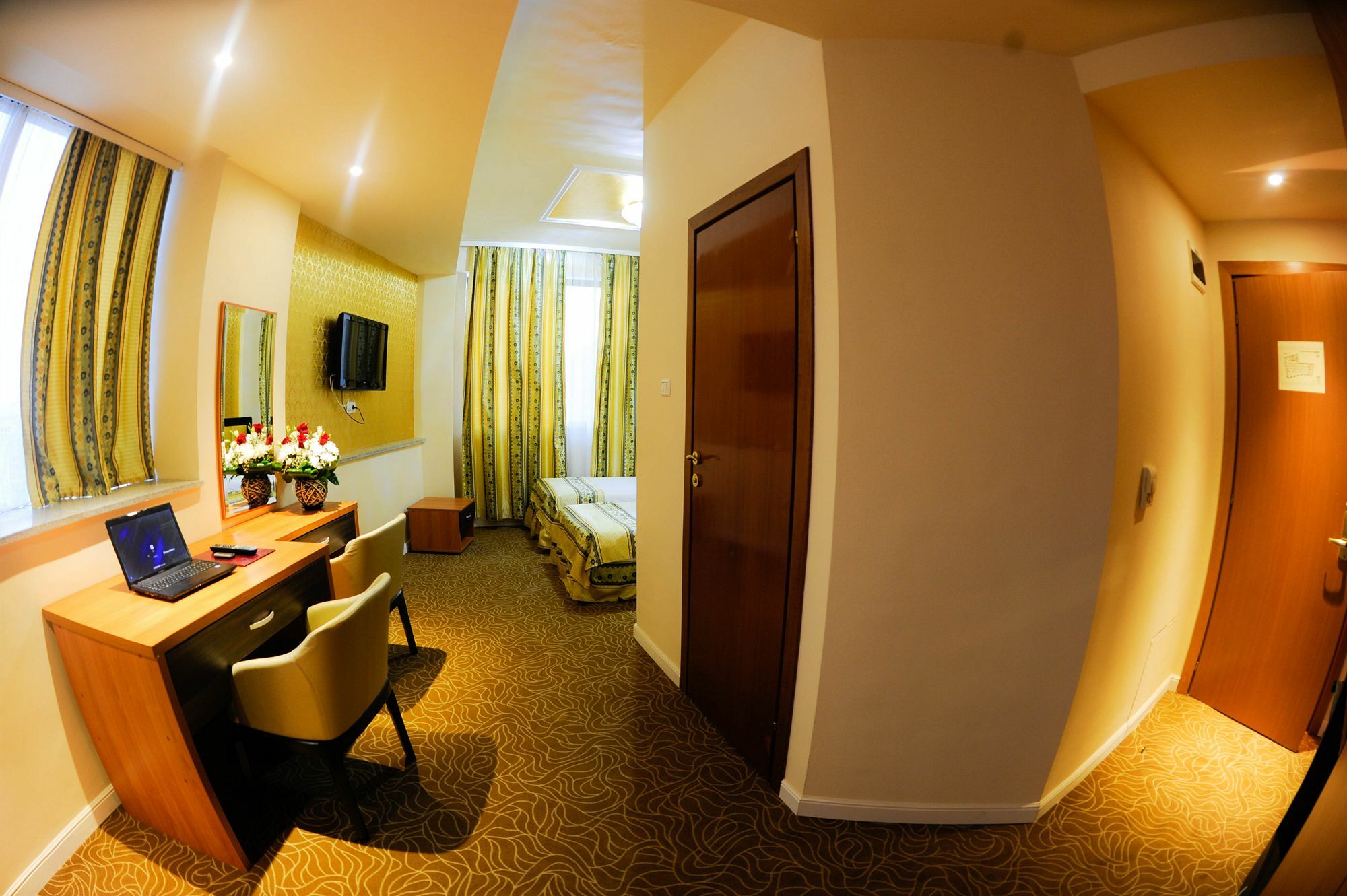 Kosher Hotel Lev Or Бухарест Экстерьер фото