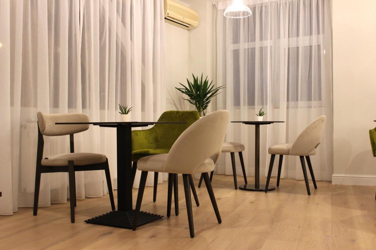 Kosher Hotel Lev Or Бухарест Экстерьер фото