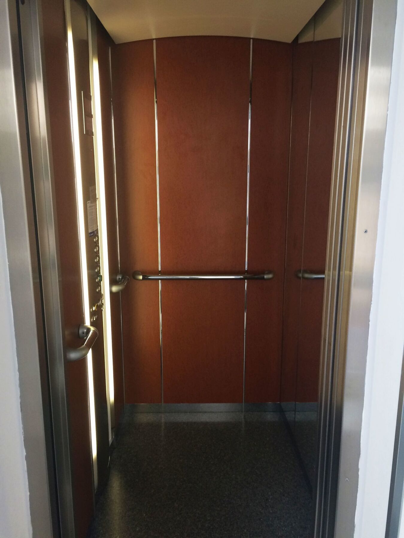 Kosher Hotel Lev Or Бухарест Экстерьер фото